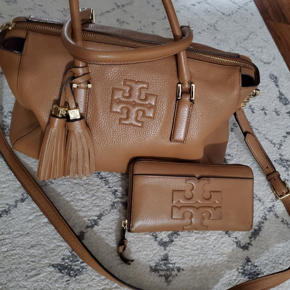 Purse and wallet set